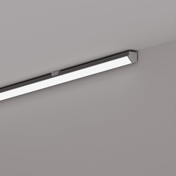 Winkel-profil sorgt für klare Kanten in silber eloxiert